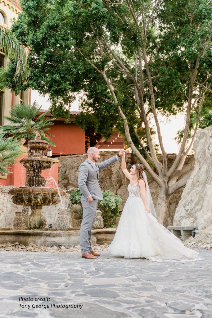 Desert Mountain Wedding Venue - Different Pointe of View